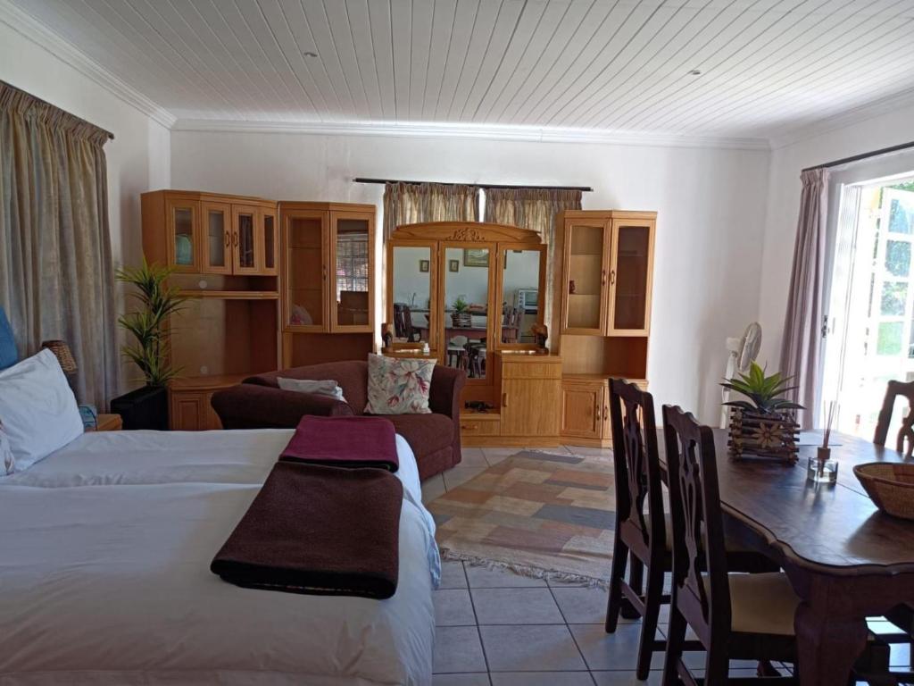 Guesthouse Living Room